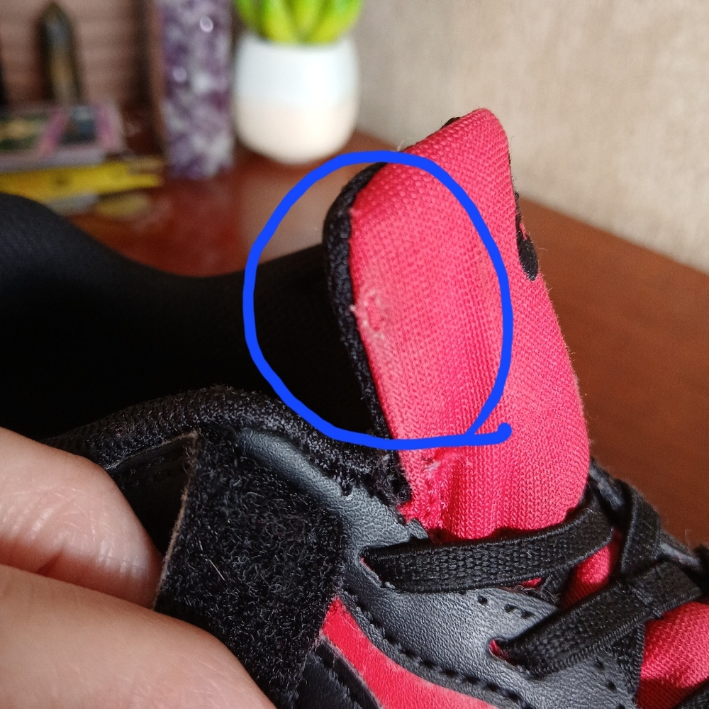 Nike Court Borough Sneakers Shoes red black size 2Y - Picture 5 of 7